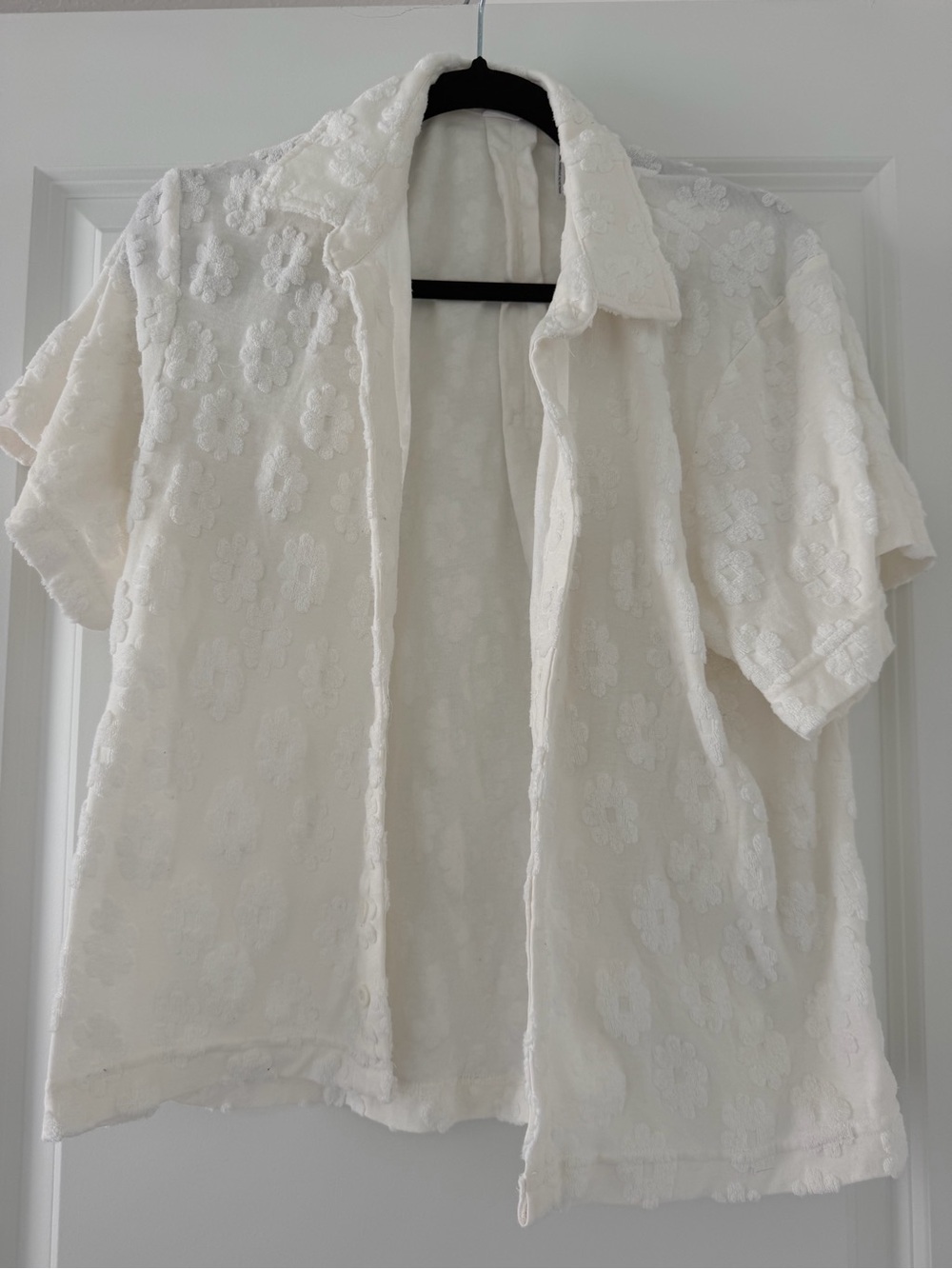 Urban Outfitters Cream Textured Floral Short-Sleeve Button-Down
